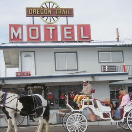 Oregon Trail Motel And Restaurant Baker City Εξωτερικό φωτογραφία